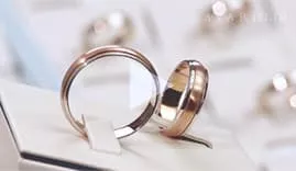 Обручальные кольца на видео