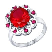 Кольцо из серебра с корундом рубиновым (синт.) и красными фианитами