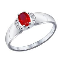 Кольцо из серебра с корундом рубиновым (синт.) и фианитами